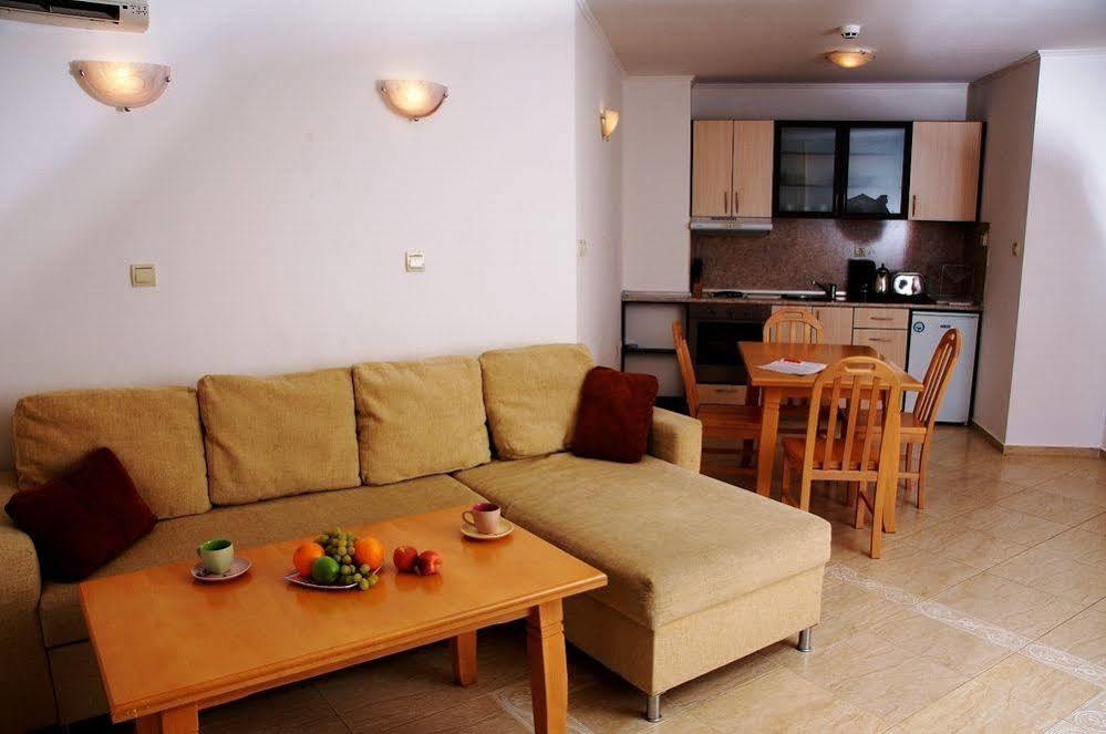 Diamond Apartments Sveti Vlas Exterior photo
