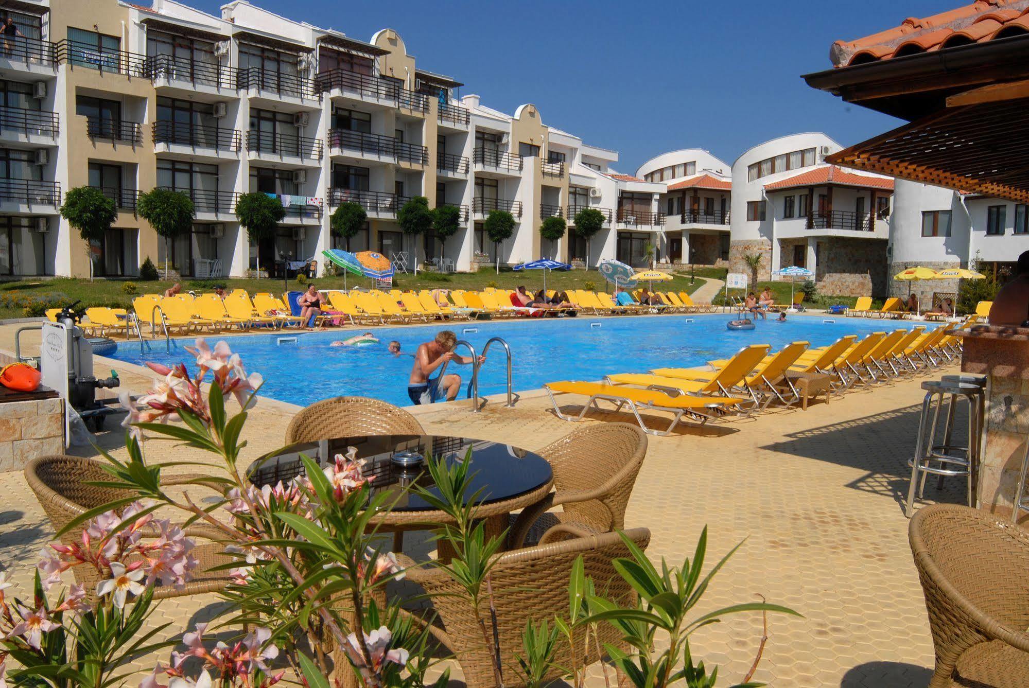 Diamond Apartments Sveti Vlas Exterior photo