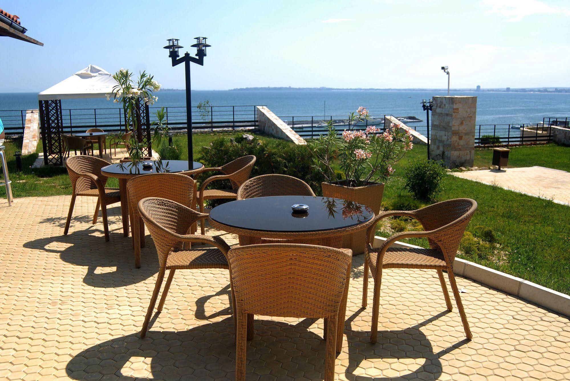 Diamond Apartments Sveti Vlas Exterior photo