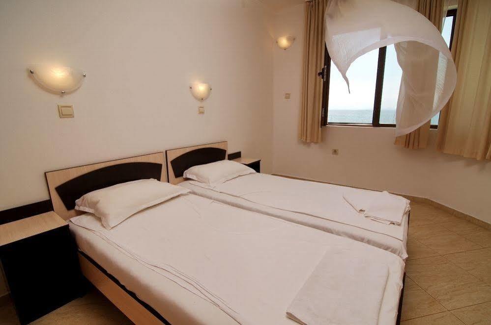 Diamond Apartments Sveti Vlas Exterior photo