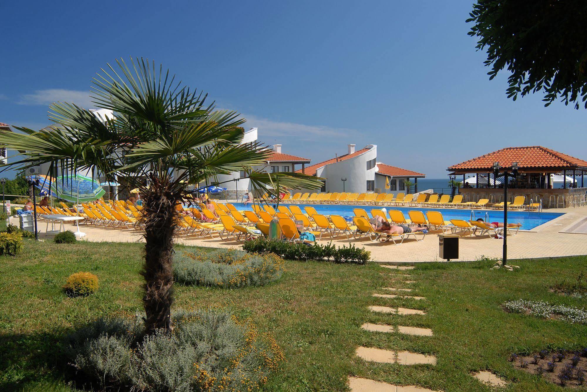 Diamond Apartments Sveti Vlas Exterior photo